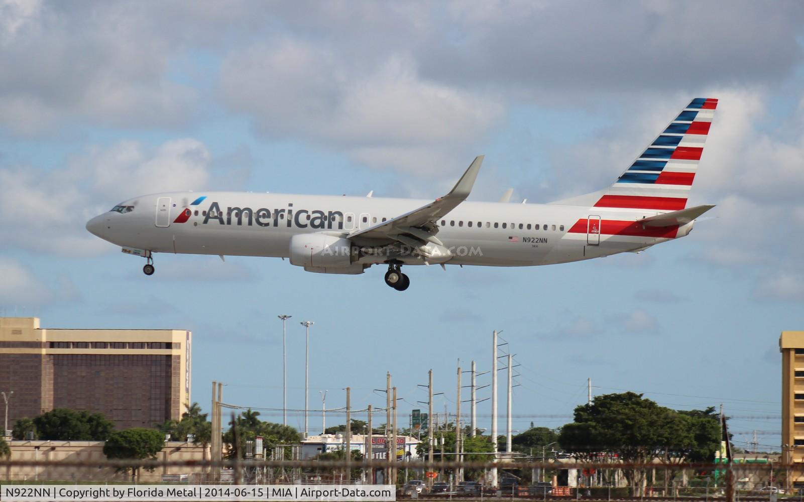 N922NN, 2013 Boeing 737-823 C/N 29574, American