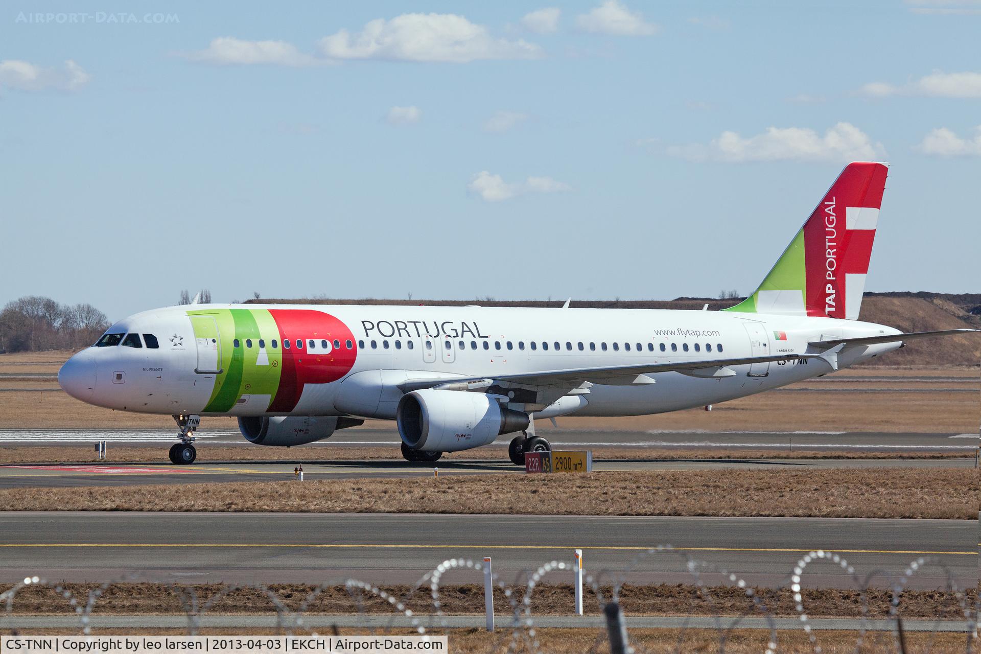 CS-TNN, 2002 Airbus A320-214 C/N 1816, Copenhagen 3.4.13