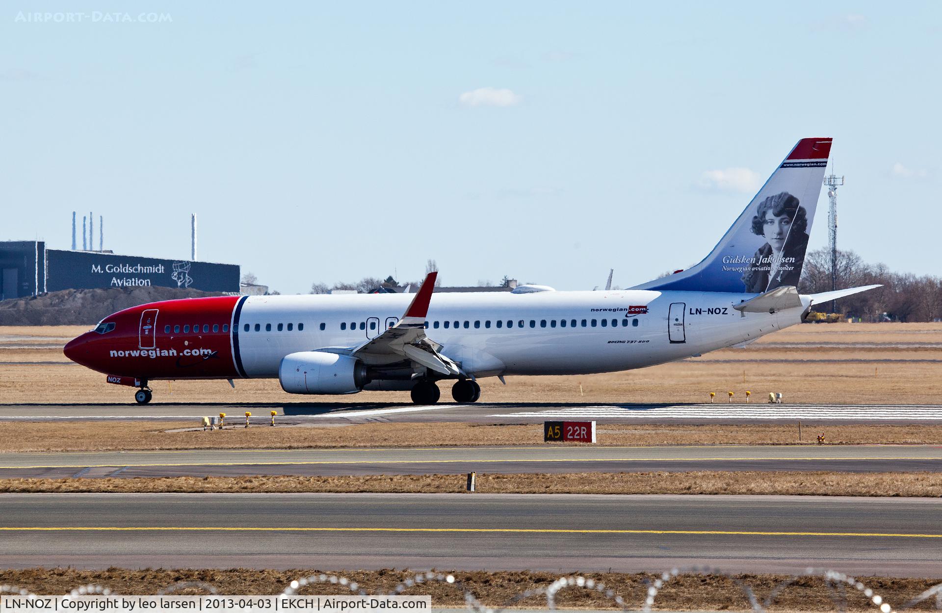 LN-NOZ, 2011 Boeing 737-8JP C/N 39420, Copenhagen 3.4.13