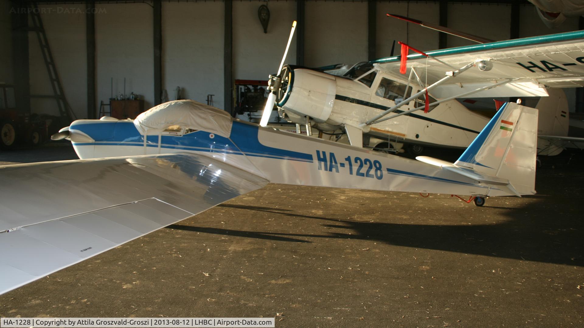 HA-1228, 1978 Scheibe SF-25C Falke C/N 44234, Békéscsaba Airport, Hungary