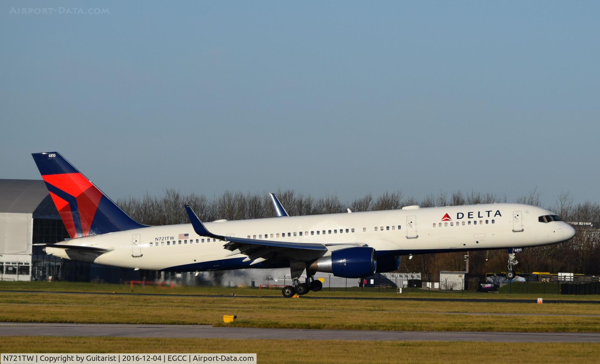 N721TW, 1999 Boeing 757-231 C/N 29954, At Manchester