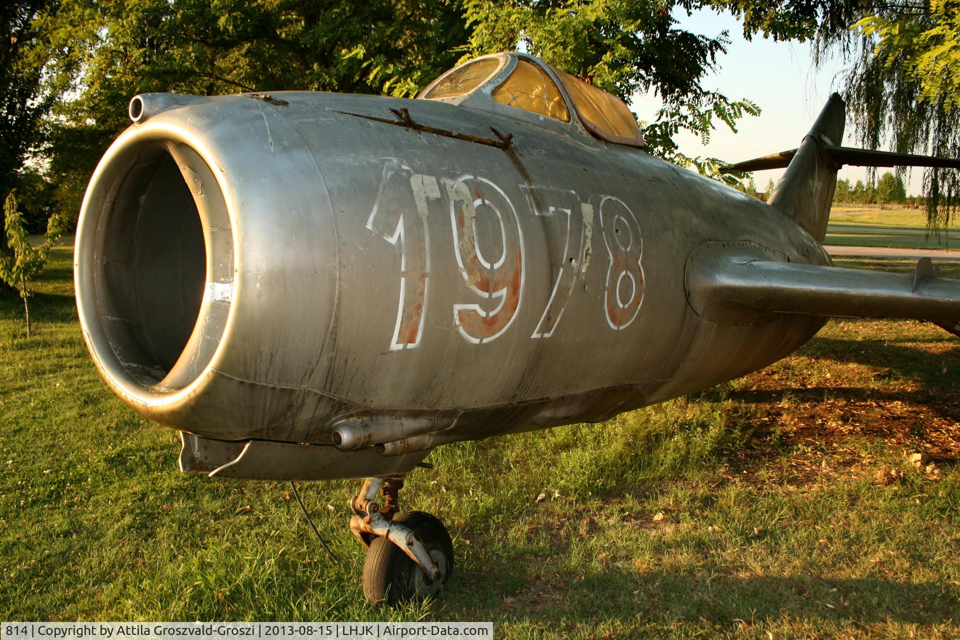 814, 1953 Mikoyan-Gurevich MiG-15 bis C/N 31530814, Jakabszállás Airport, Hungary