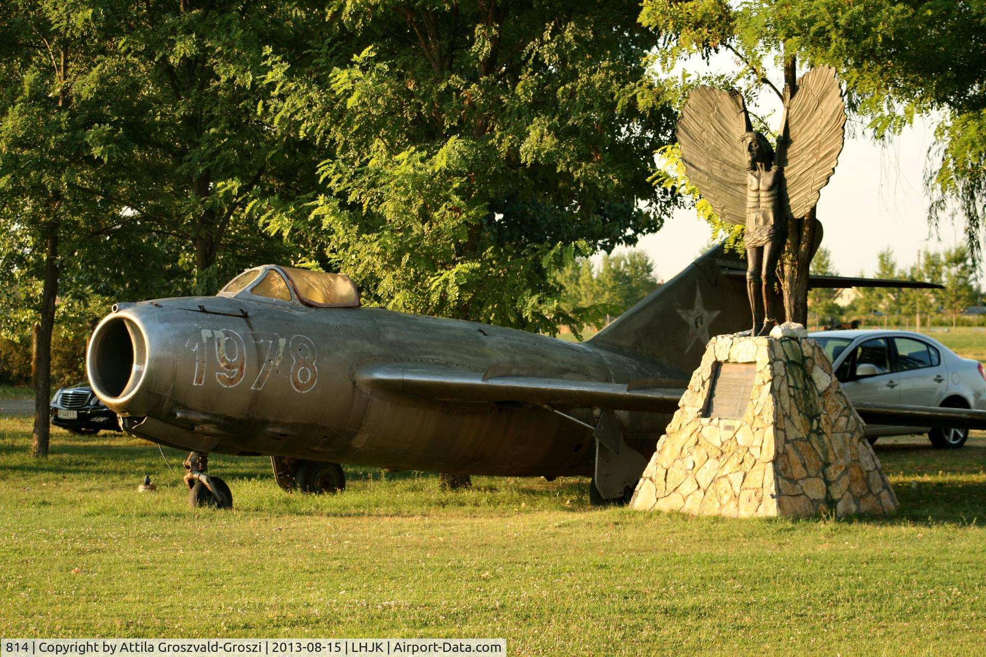 814, 1953 Mikoyan-Gurevich MiG-15 bis C/N 31530814, Jakabszállás Airport, Hungary