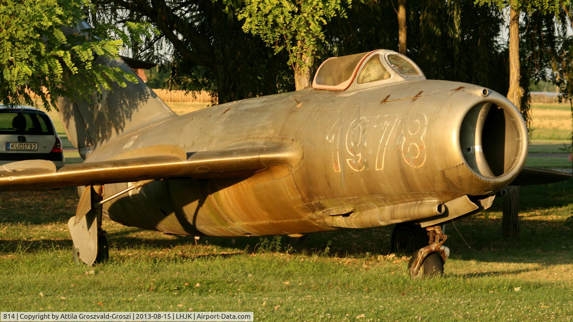 814, 1953 Mikoyan-Gurevich MiG-15 bis C/N 31530814, Jakabszállás Airport, Hungary