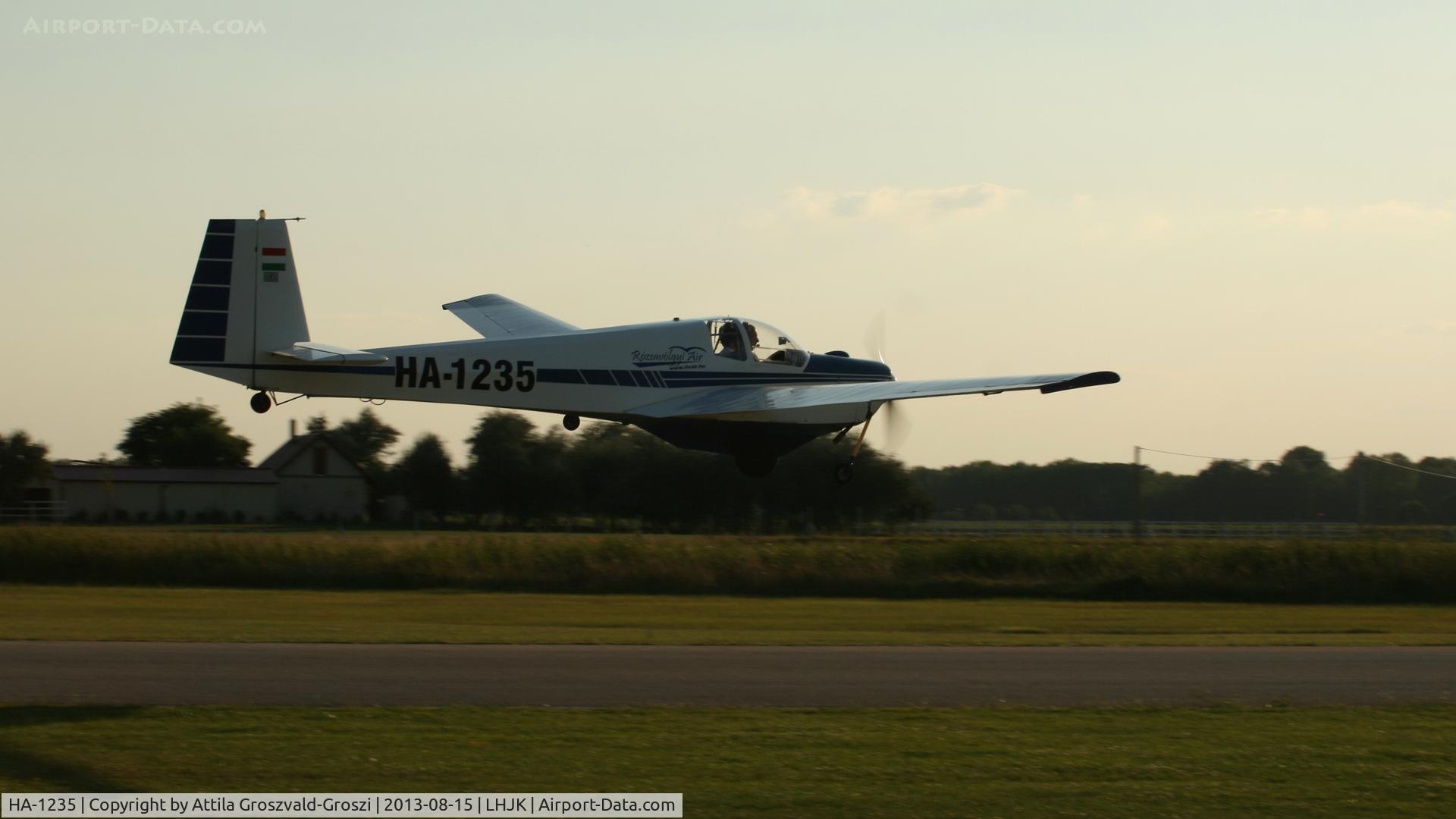 HA-1235, 1971 Scheibe SF-25D Falke C/N 46212D, Jakabszállás Airport, Hungary