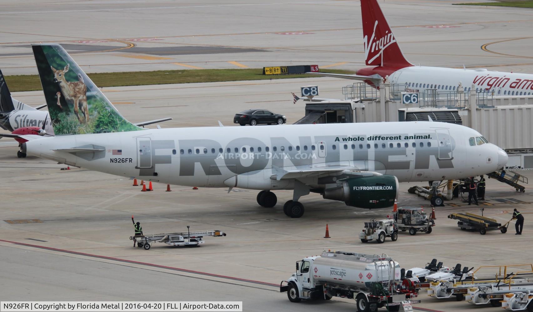 N926FR, 2004 Airbus A319-111 C/N 2198, Domino Black Tail Deer Fawn