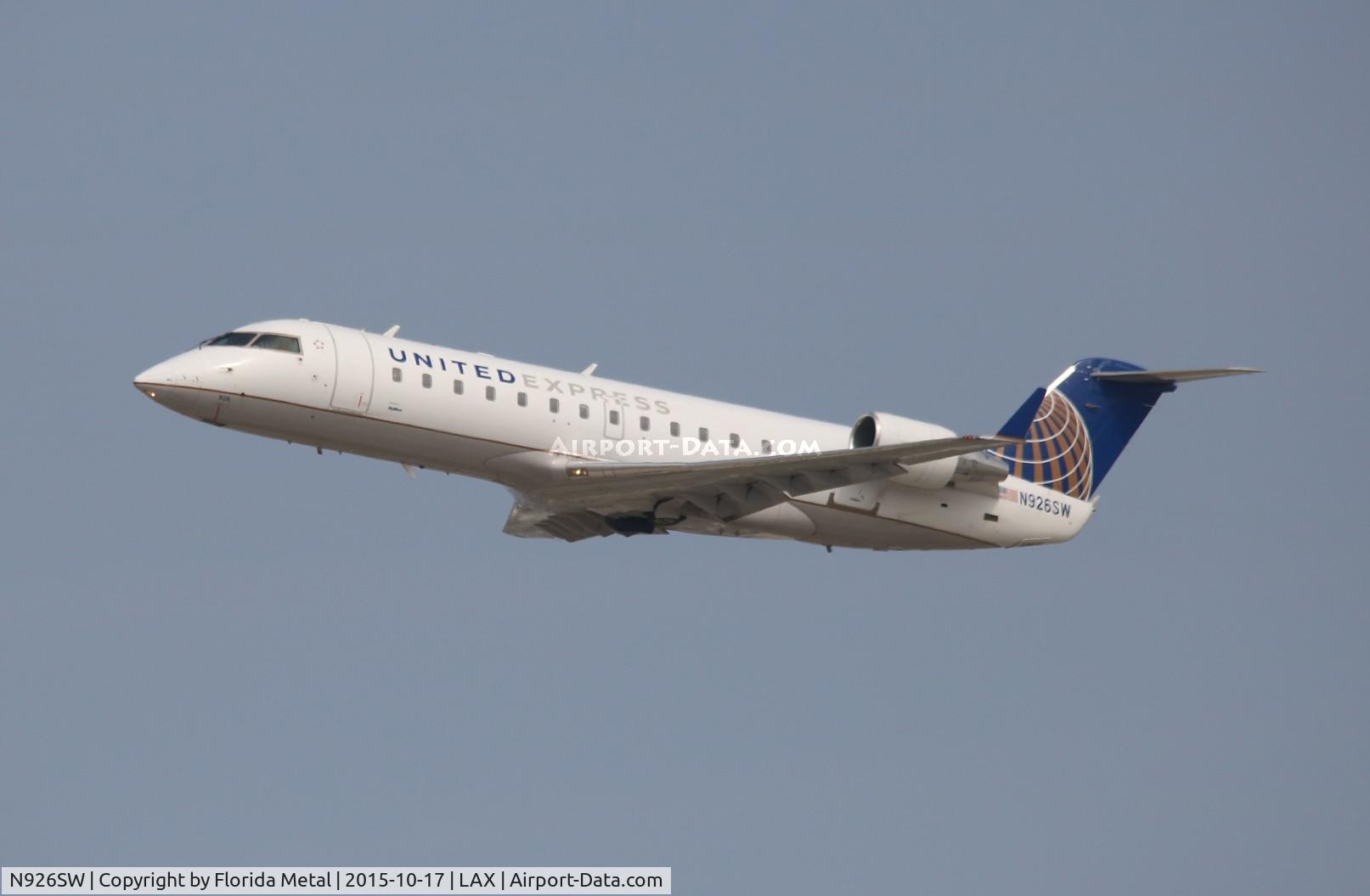 N926SW, 2002 Bombardier CRJ-200LR (CL-600-2B19) C/N 7687, United Express