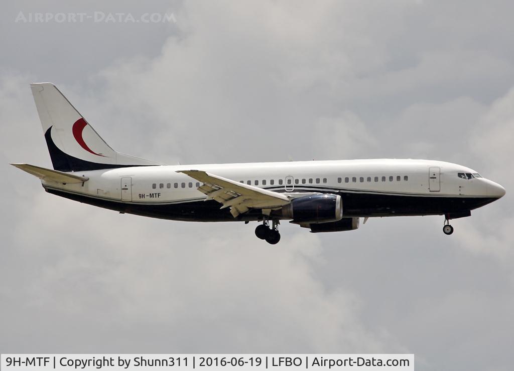 9H-MTF, 1987 Boeing 737-329 C/N 23774, Landing rwy 32L