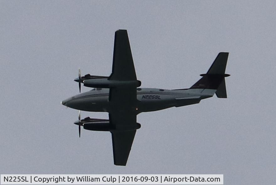 N225SL, 2008 Hawker Beechcraft B200GT King Air C/N BY-41, I will always take a picture of a plane flying over Peace Valley Park, Doylestown Pa. while I am walking. My friend Tim and I are interested in aviation. So I share my pictures with him. The Doylestown airport is close by.
