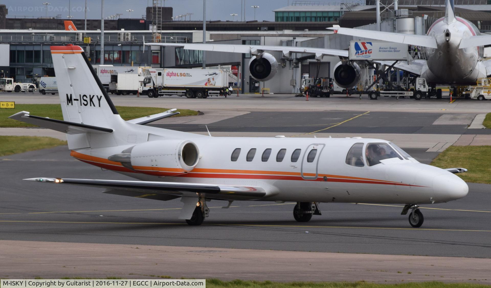 M-ISKY, 1999 Cessna 550 Citation Bravo C/N 550-0870, At Manchester