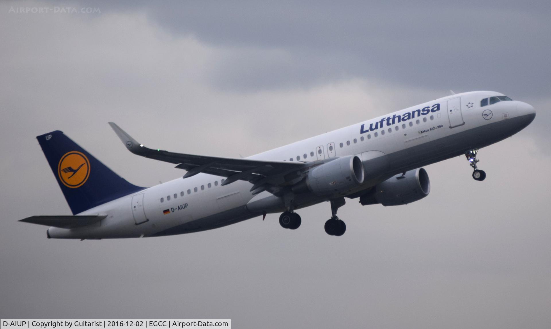 D-AIUP, 2015 Airbus A320-214 C/N 6807, At Manchester