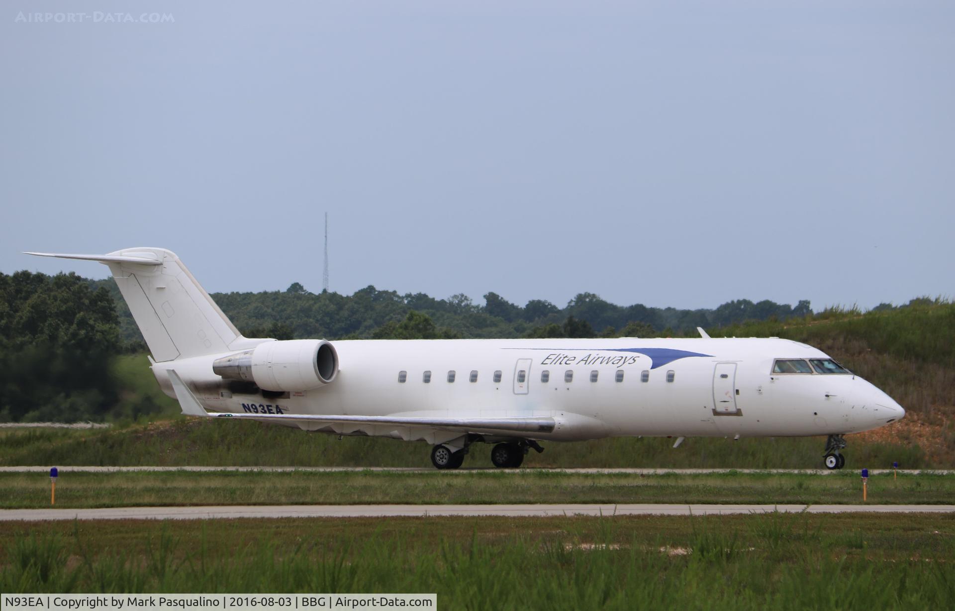 N93EA, Canadair CRJ-200ER (CL-600-2B19) C/N 7563, CL-600-2B19