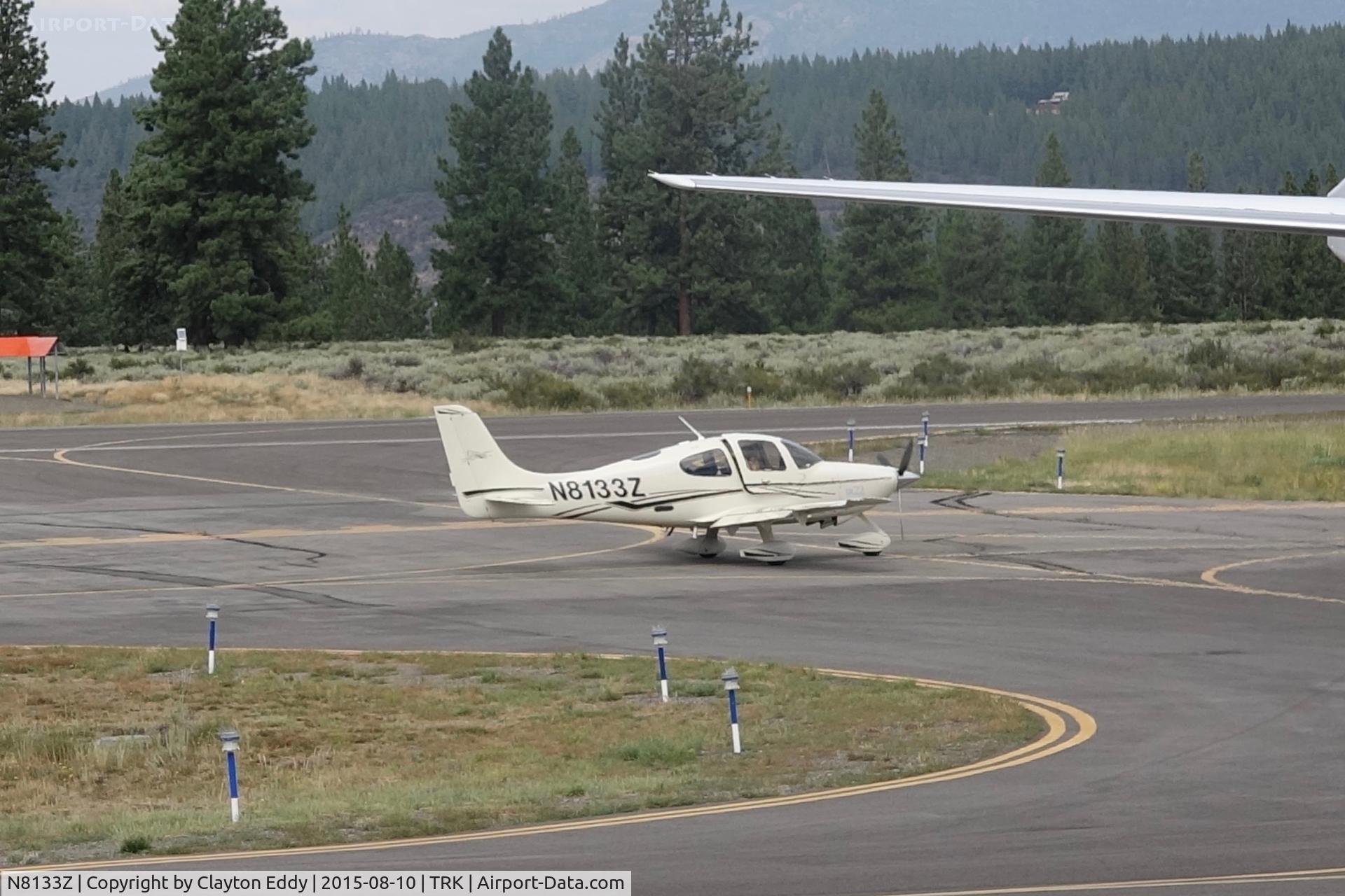 N8133Z, 2003 Cirrus SR22 C/N 0673, Truckee Airport California 2015