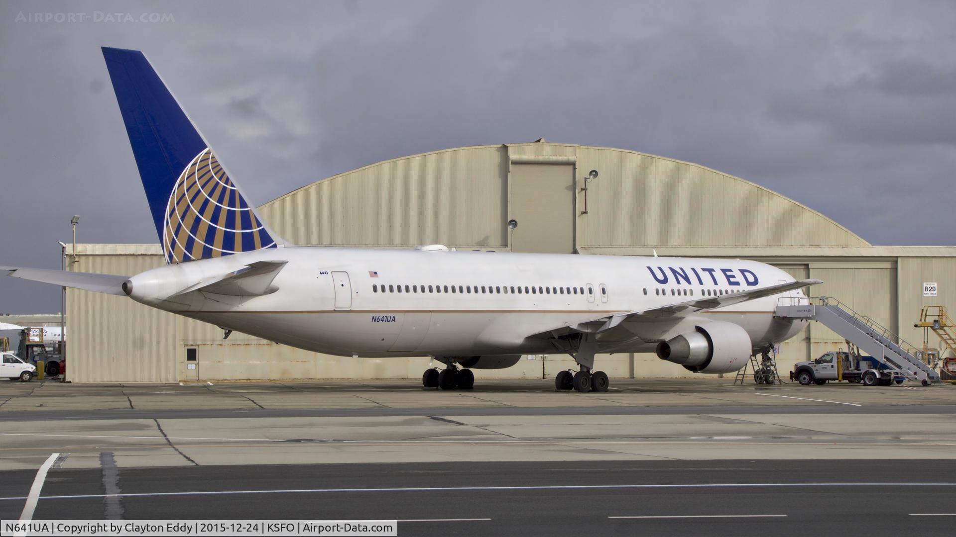 N641UA, 1991 Boeing 767-322/ER C/N 25091, SFO 2016