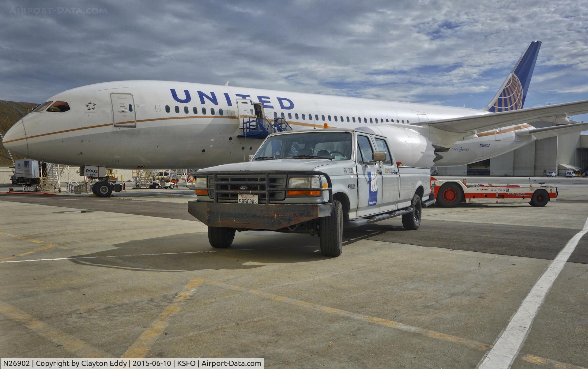 N26902, 2012 Boeing 787-8 Dreamliner C/N 34822, SFO 2015