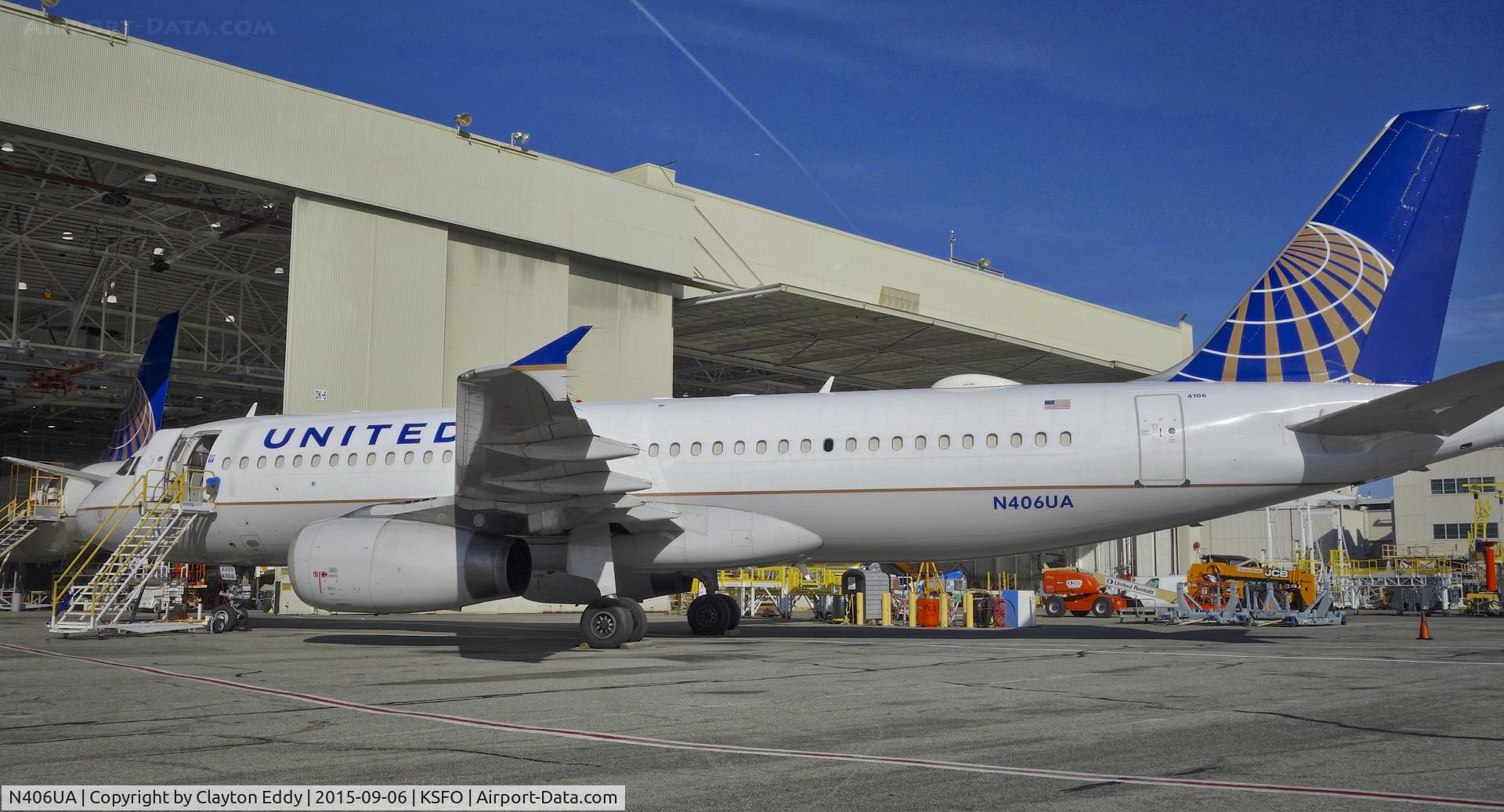 N406UA, 1994 Airbus A320-232 C/N 454, SFO 2015