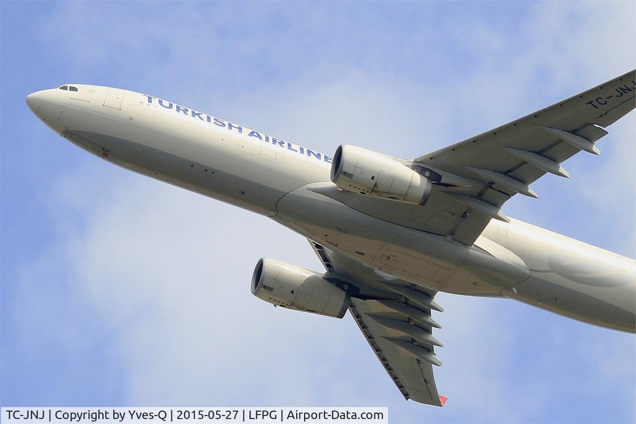 TC-JNJ, 2010 Airbus A330-343X C/N 1170, Airbus A330-343X, Take off Rwy 27L, Roissy Charles De Gaulle Airport (LFPG-CDG)