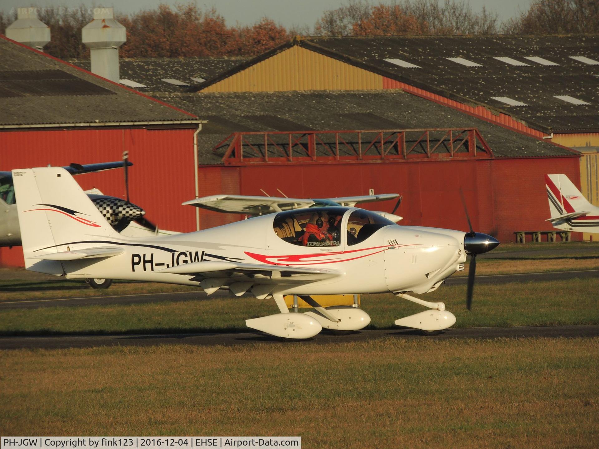 PH-JGW, Europa XS Tri-Gear C/N 206, this plane looks fast!