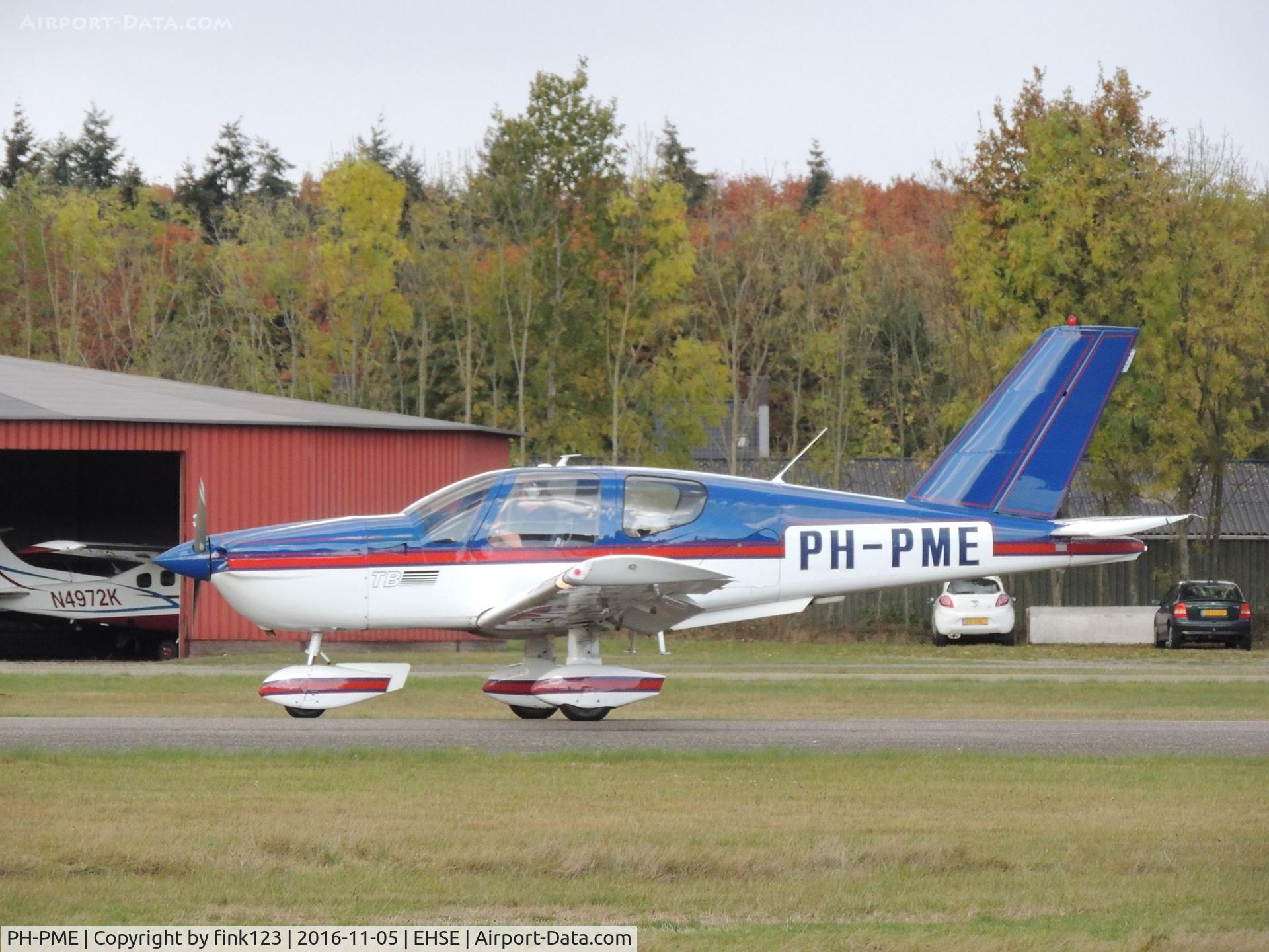 PH-PME, 1981 Socata TB-10 Tobago C/N 188, departing from runway 09