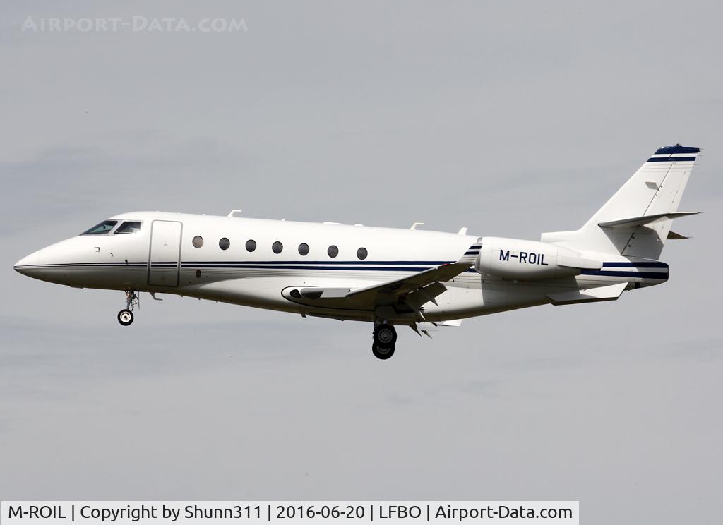 M-ROIL, 2010 Israel Aerospace Industries Gulfstream 200 C/N 237, Landing rwy 32L... Special flight for Euro 2016