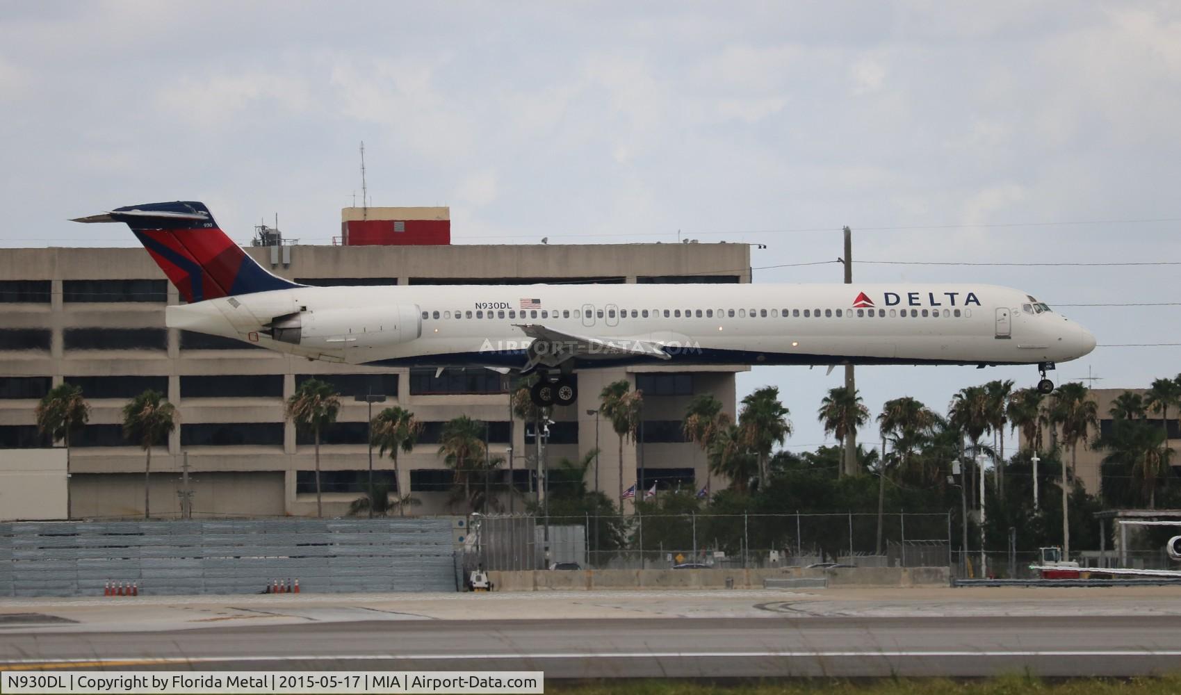 N930DL, 1988 McDonnell Douglas MD-88 C/N 49717, Delta