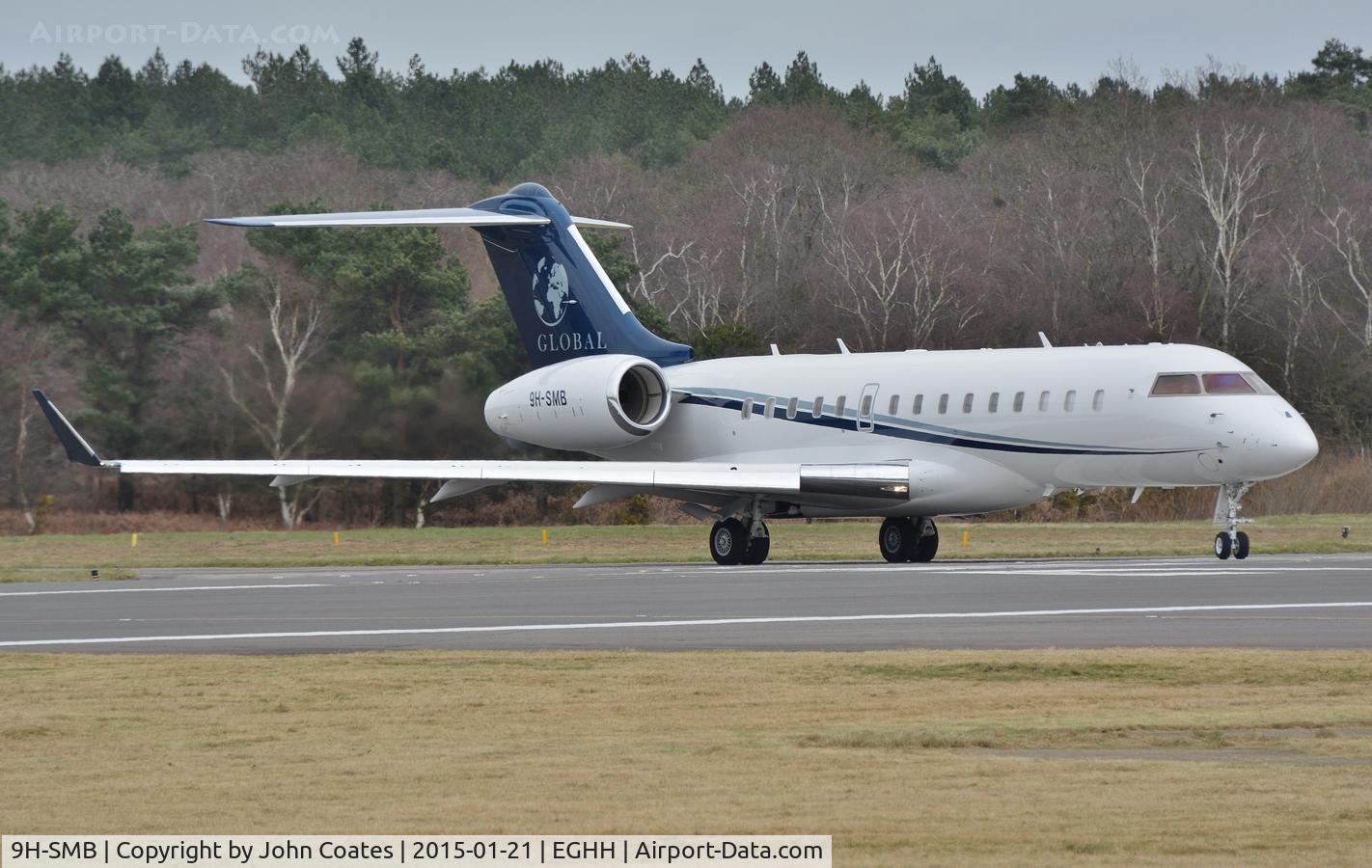 9H-SMB, 2013 Bombardier BD-700-1A10 Global 6000 C/N 9549, Entering runway 26