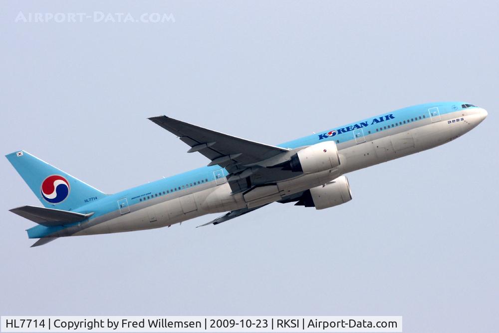 HL7714, 2002 Boeing 777-2B5/ER C/N 27951, KAL