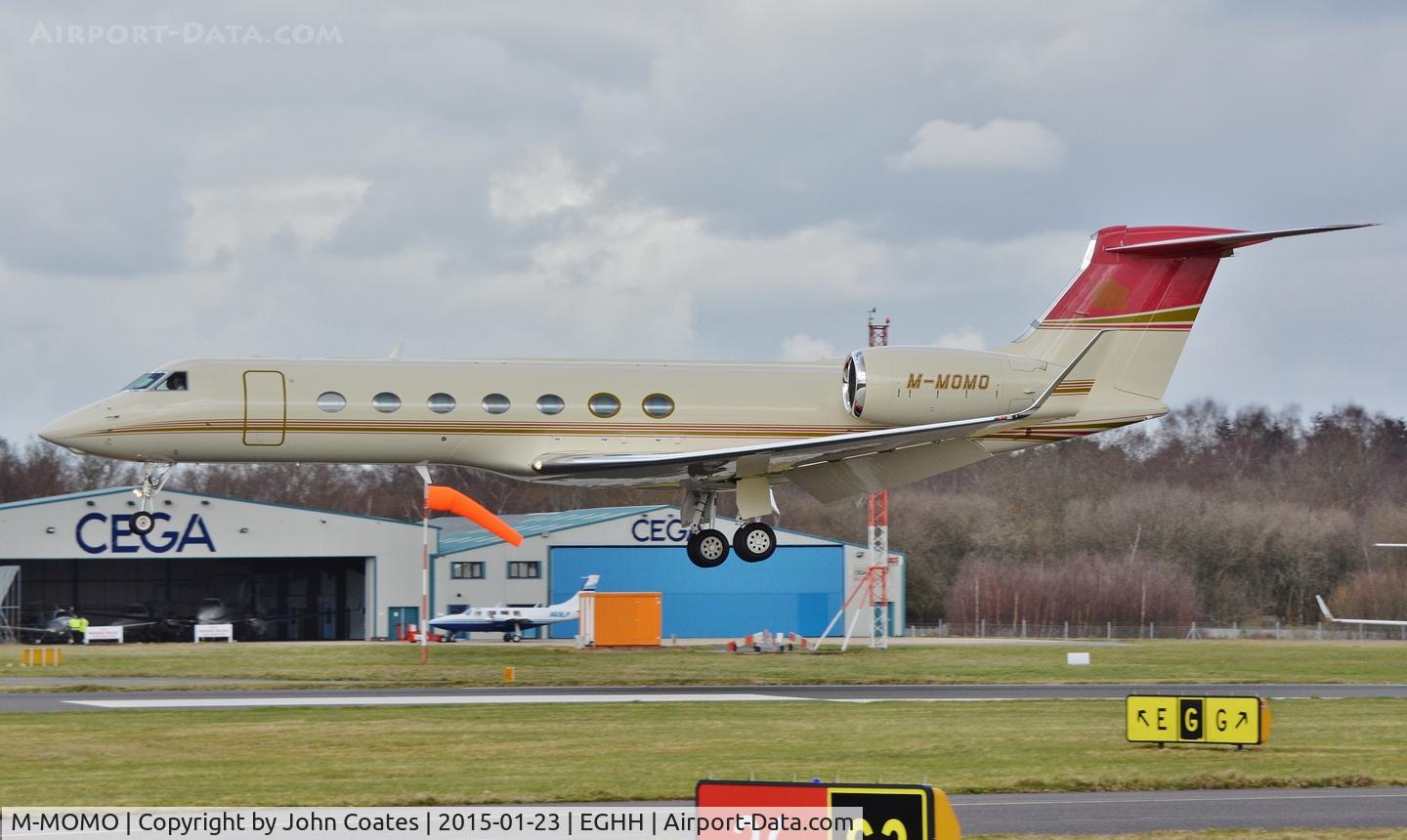 M-MOMO, 2010 Gulfstream Aerospace GV-SP (G550) C/N 5292, arriving 26