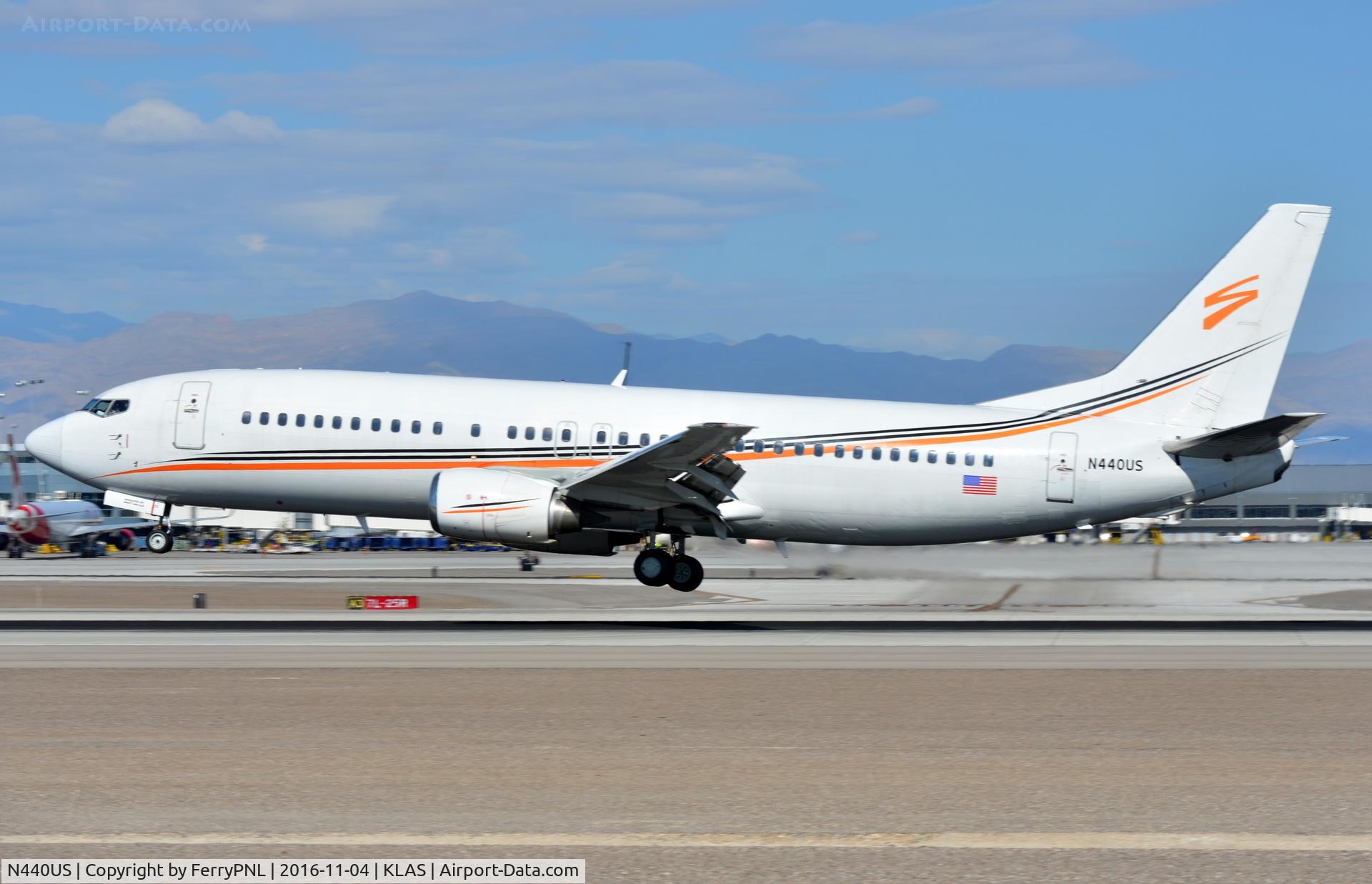 N440US, 1990 Boeing 737-4B7 C/N 24811, Swift Air B734 arriving in LAS
