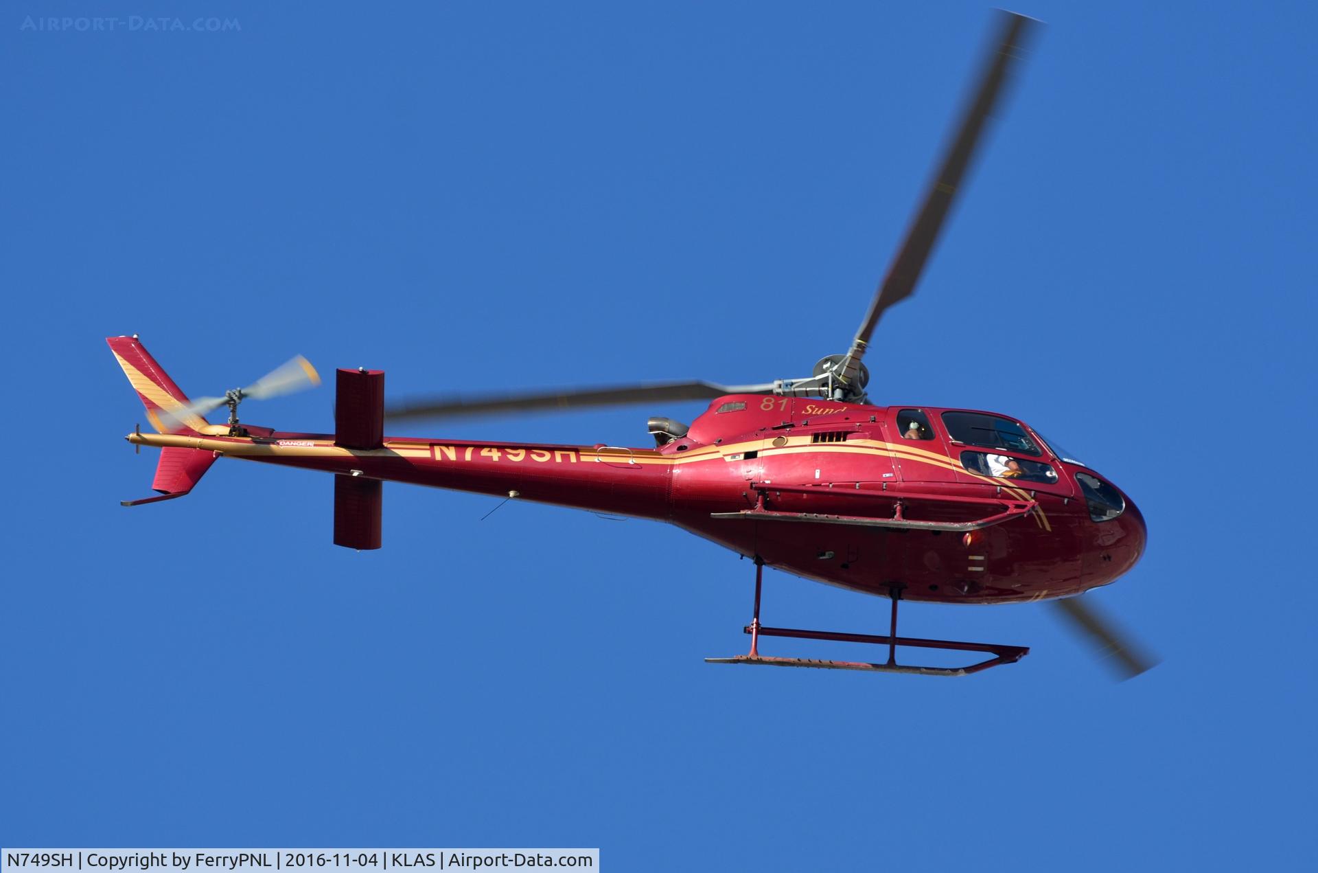 N749SH, 2012 Eurocopter AS-350B-2 Ecureuil C/N 7449, Sundance AS350 arriving