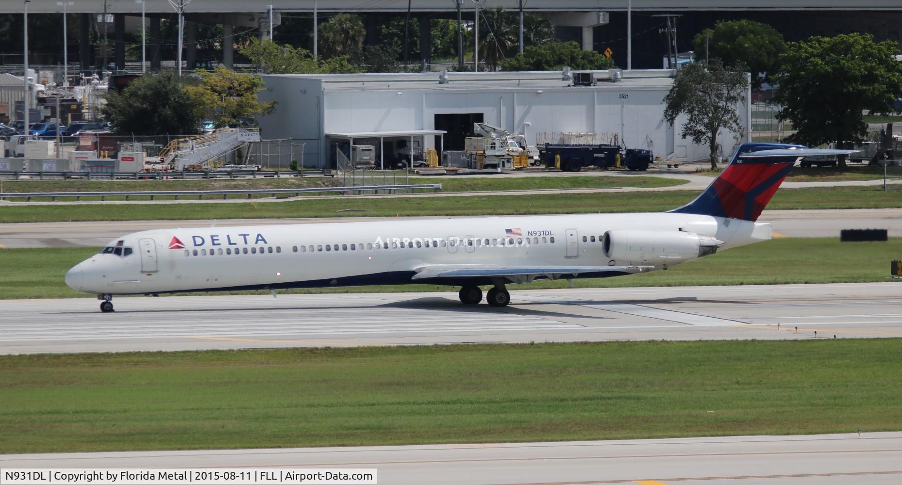 N931DL, 1988 McDonnell Douglas MD-88 C/N 49718, Delta