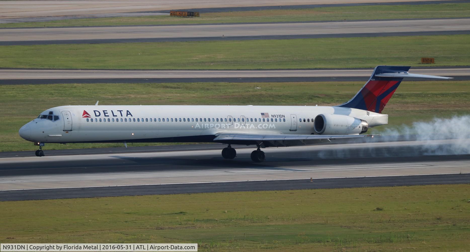 N931DN, 1997 McDonnell Douglas MD-90-30 C/N 53544, Delta