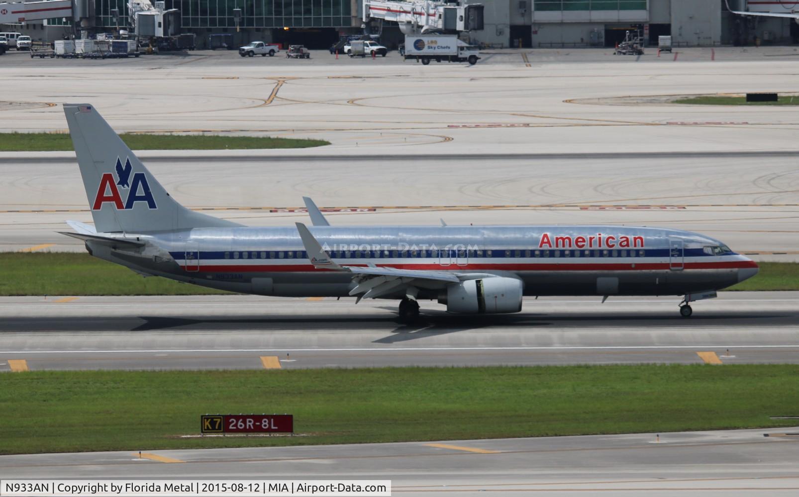 N933AN, 2000 Boeing 737-823 C/N 30080, American