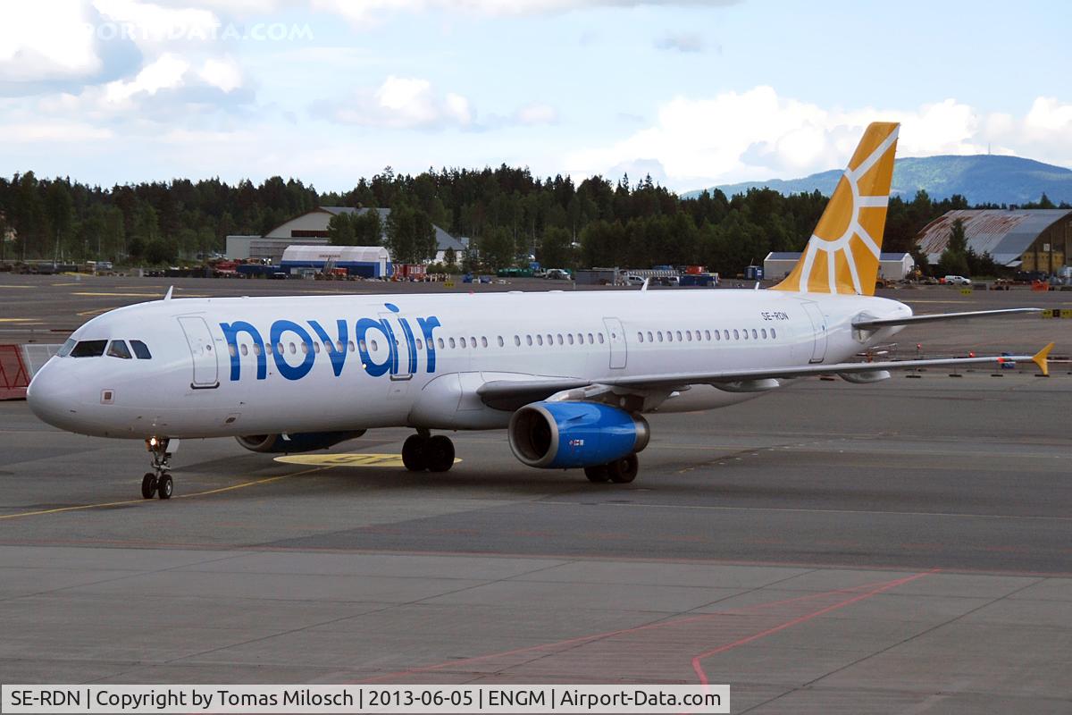 SE-RDN, 2004 Airbus A321-231 C/N 2211, 