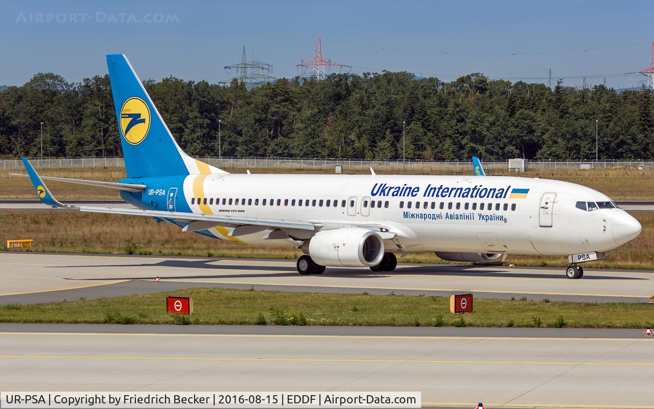 UR-PSA, 2009 Boeing 737-8HX C/N 29658, taxying to the apron
