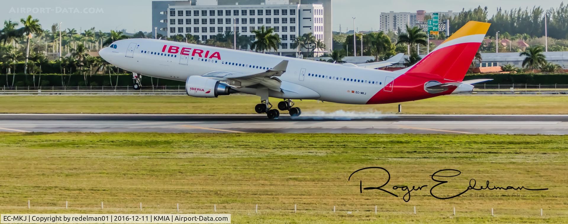 EC-MKJ, 2016 Airbus A330-202 C/N 1728, Taken @ KMIA