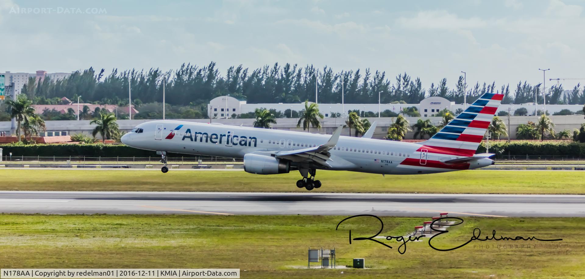 N178AA, 2002 Boeing 757-223 C/N 32398, Taken @ KMIA