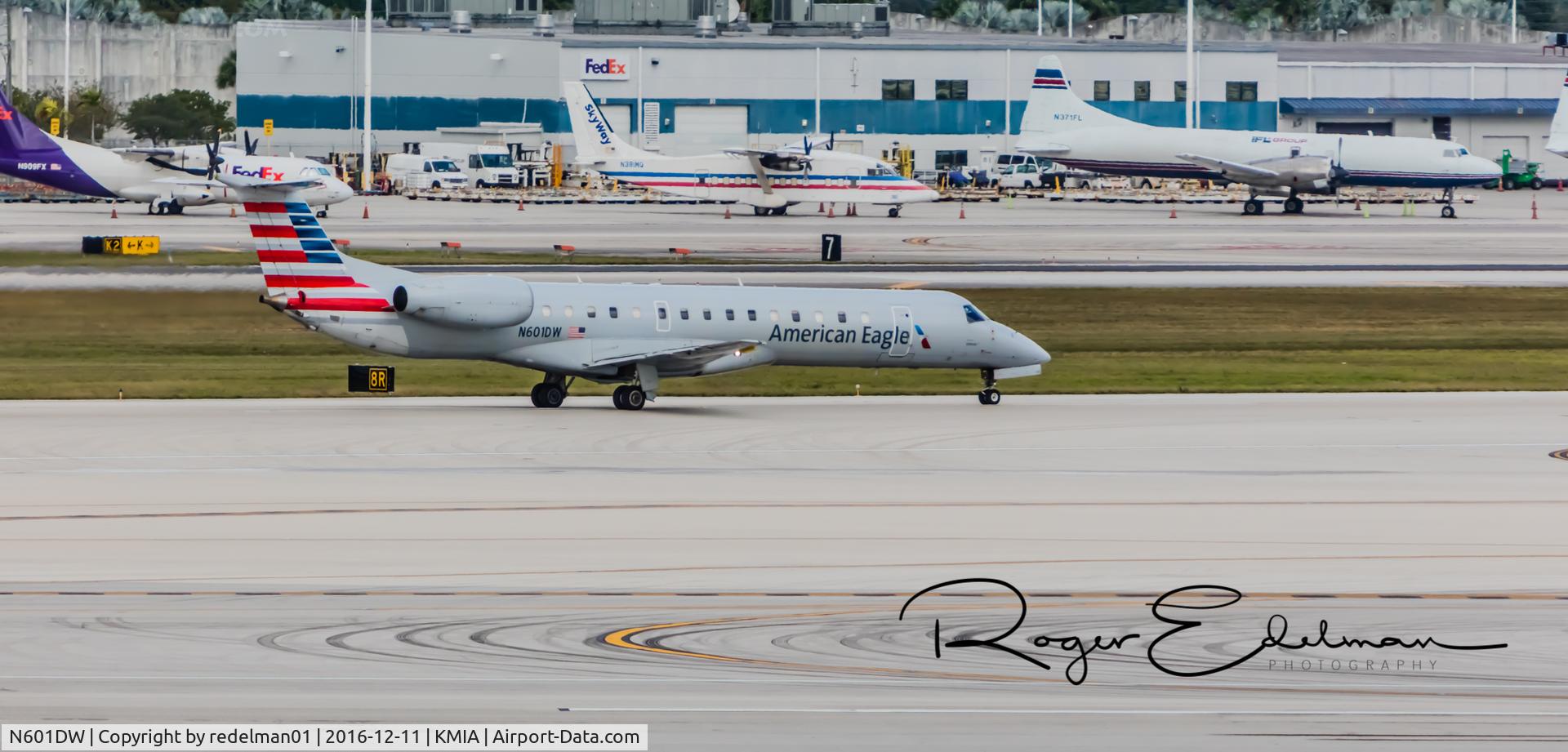 N601DW, 1998 Embraer ERJ-145LR (EMB-145LR) C/N 145046, Taken @ KMIA