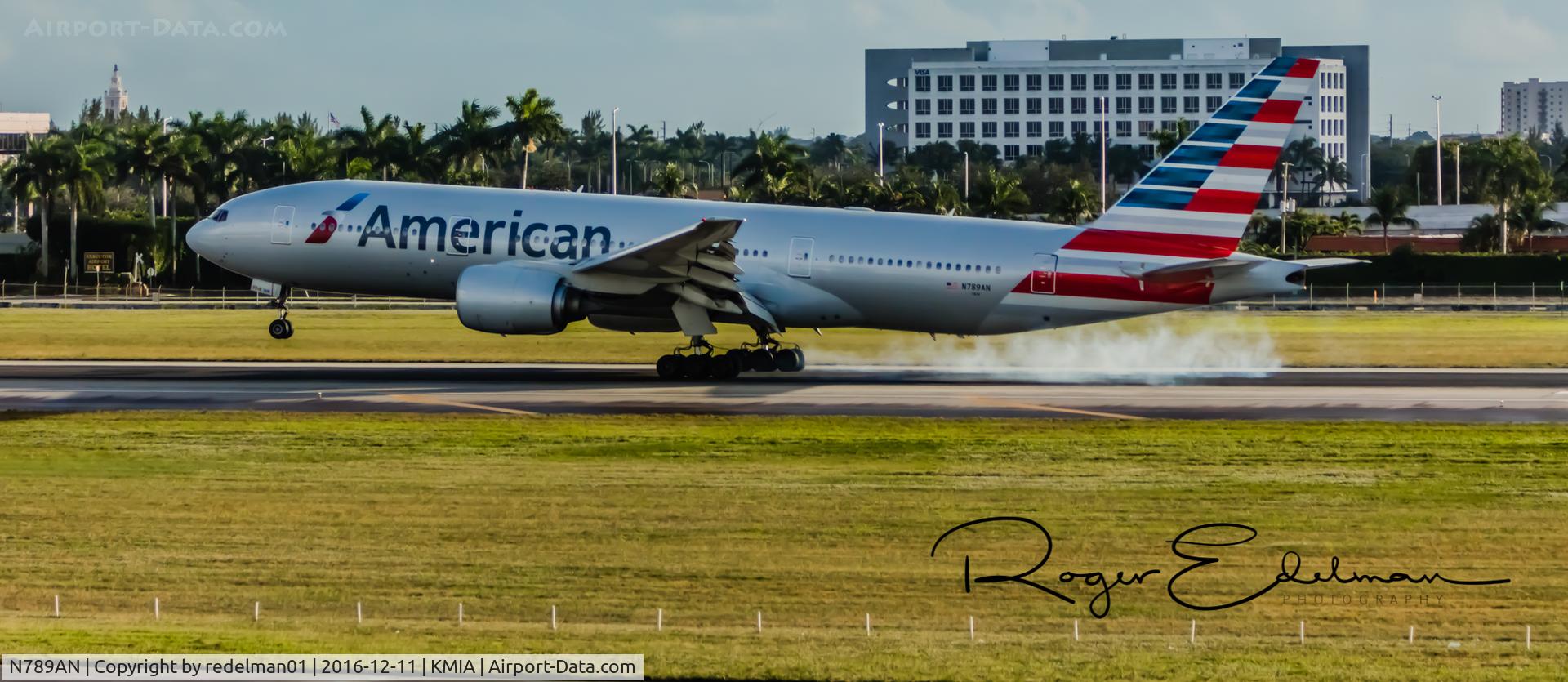 N789AN, 2000 Boeing 777-223 C/N 30252, Taken @ KMIA
