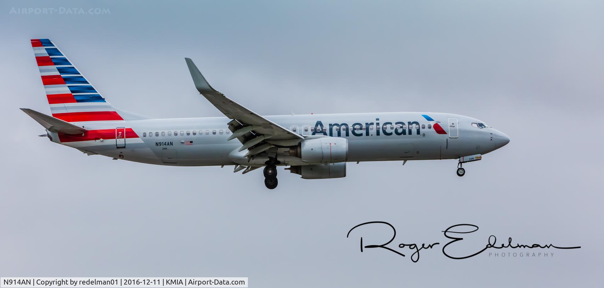 N914AN, 1999 Boeing 737-823 C/N 29515, Taken @ KMIA