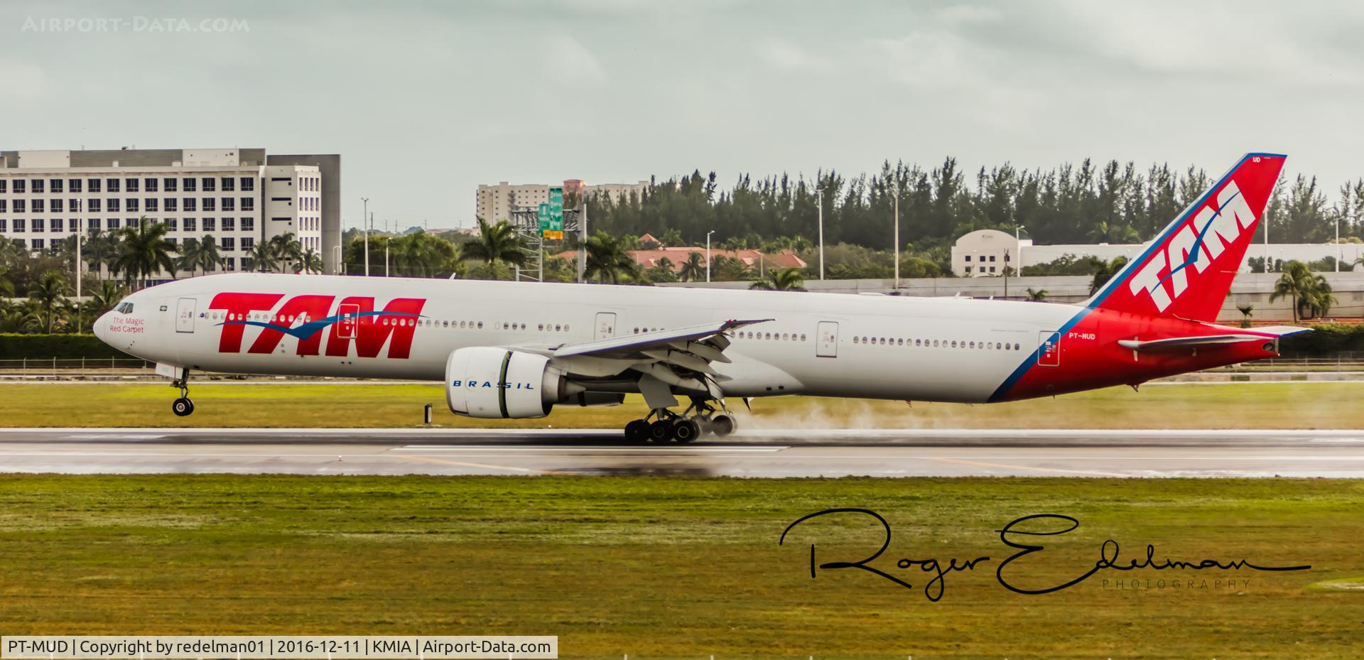 PT-MUD, 2008 Boeing 777-32W/ER C/N 37667, Taken @ KMIA