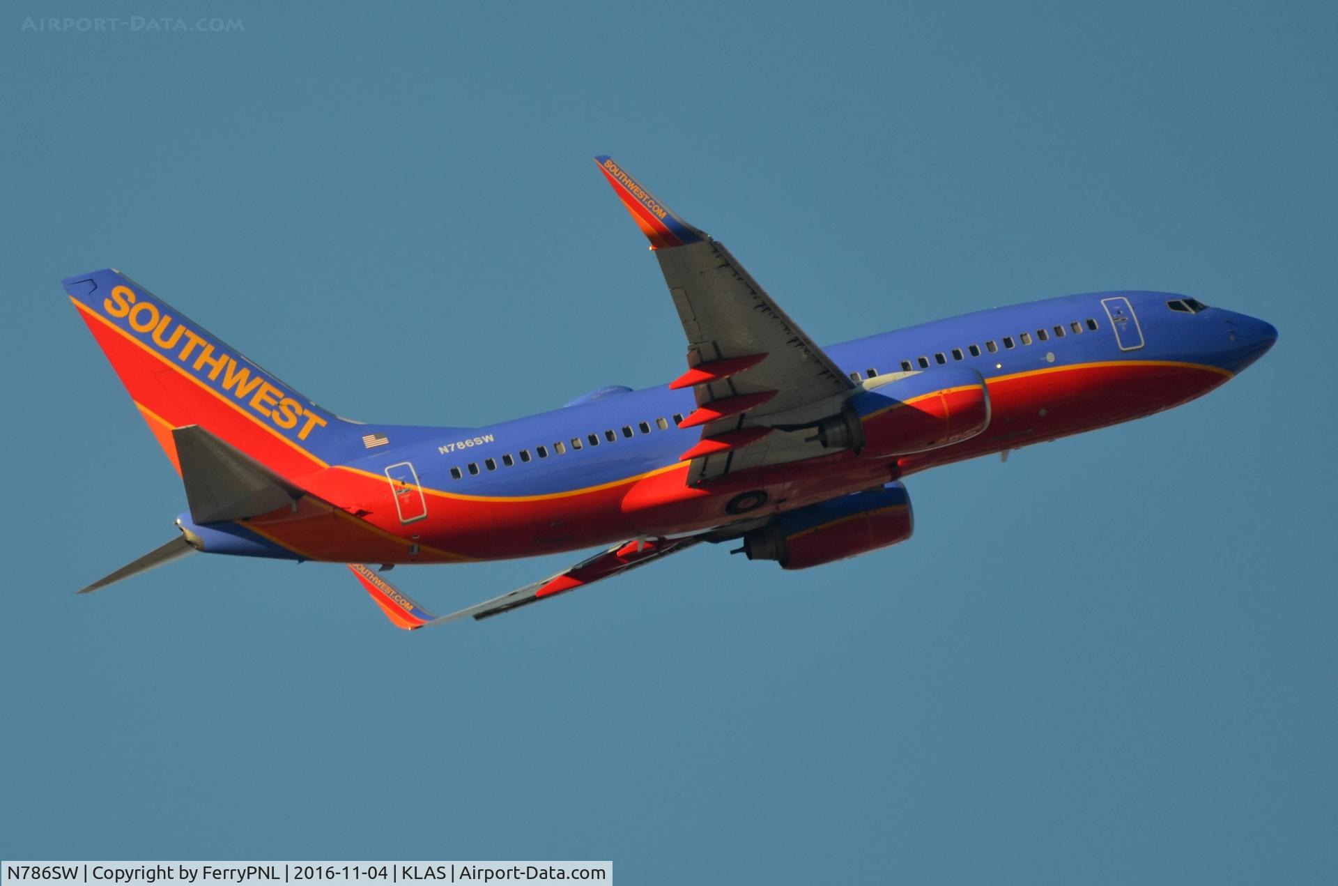 N786SW, 2000 Boeing 737-7H4 C/N 29811, Southwest B737