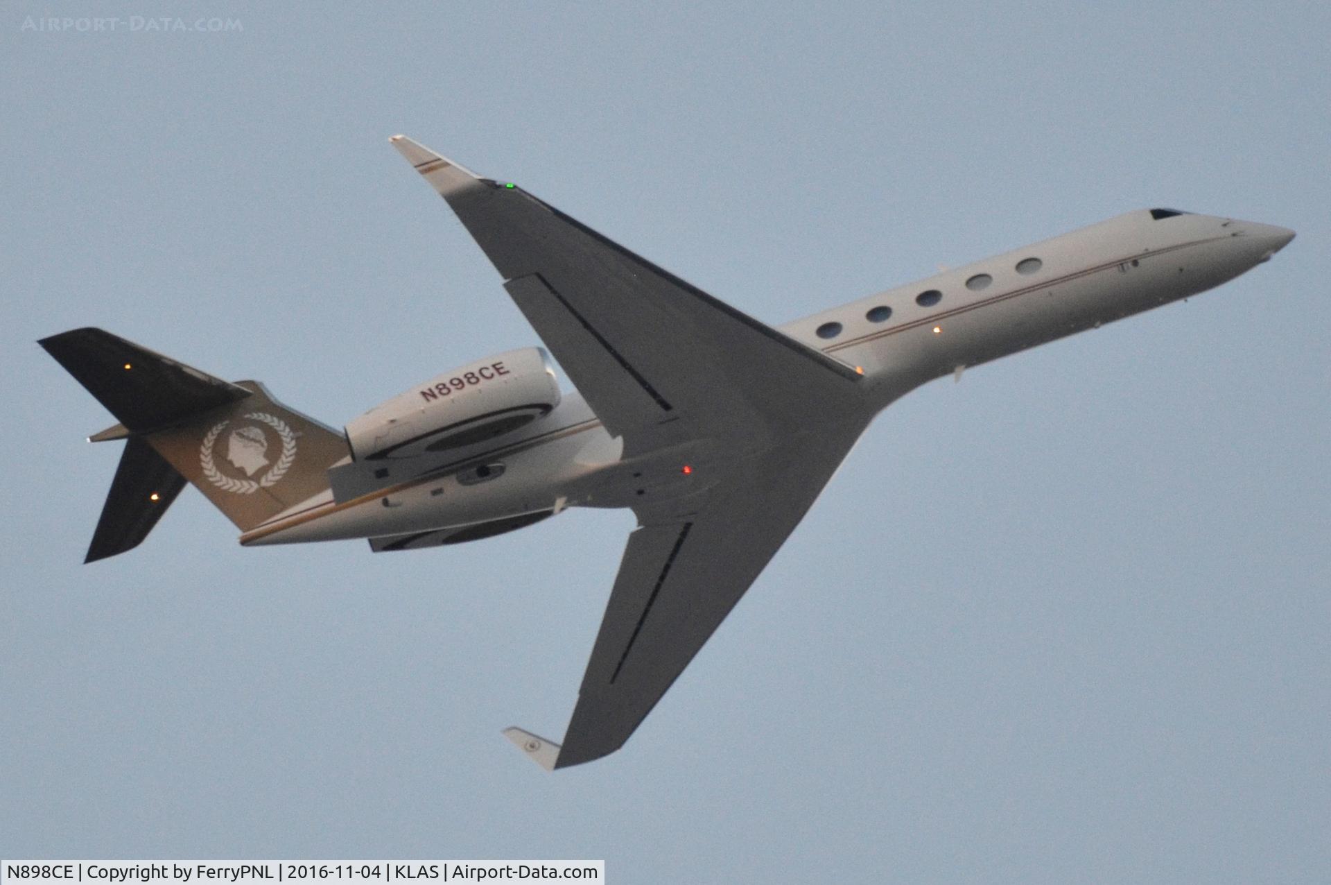 N898CE, 2009 Gulfstream Aerospace GV-SP (G550) C/N 5230, Ceasars G5 departing LAS