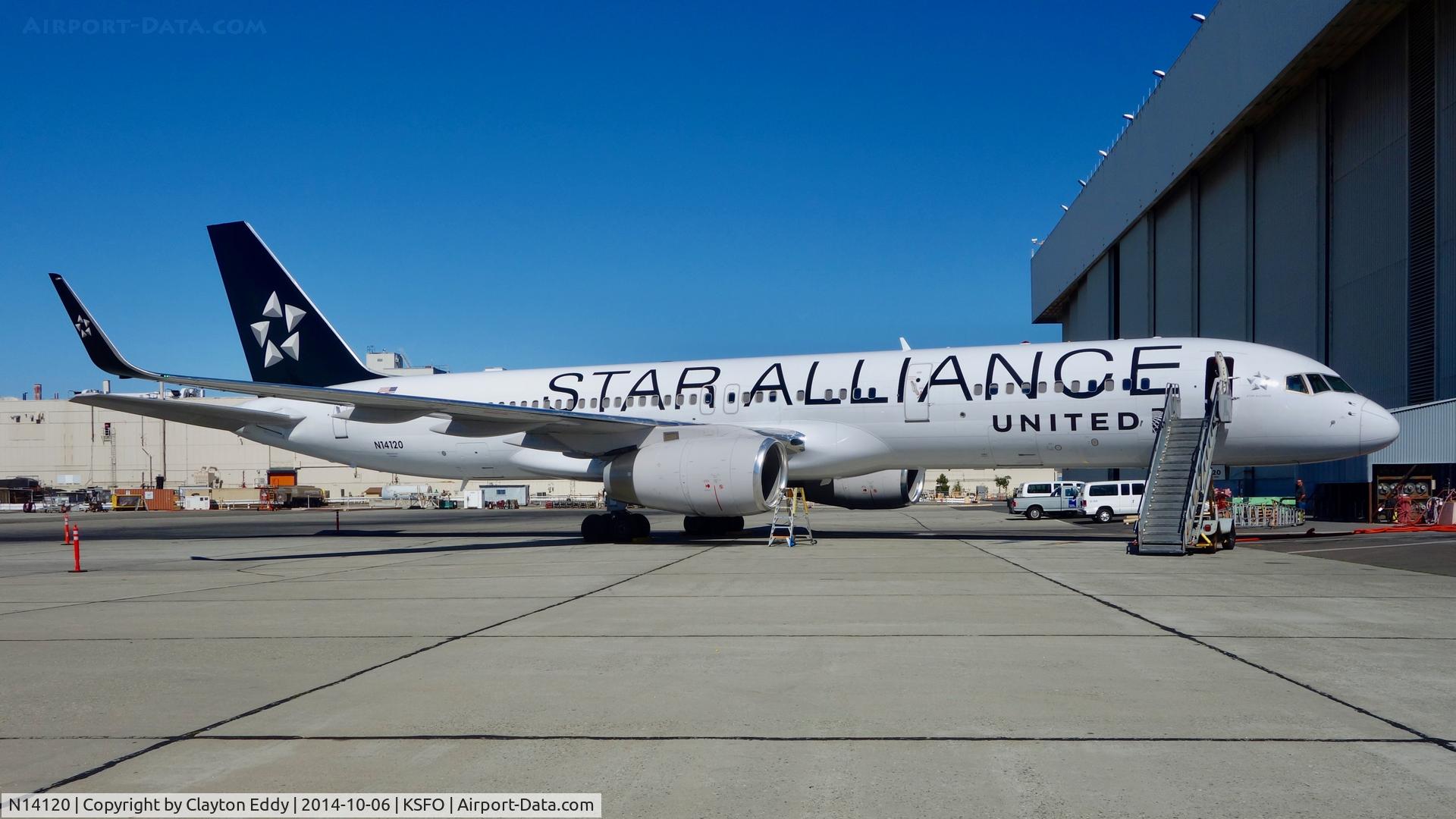 N14120, 1997 Boeing 757-224 C/N 27562, SFO 2014