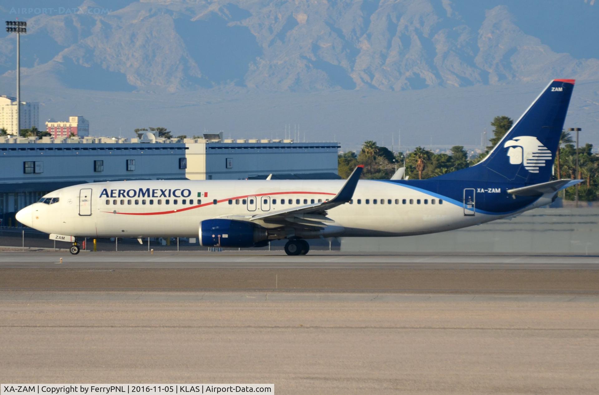 XA-ZAM, 2007 Boeing 737-852 C/N 35120, AeroMexico B738 taking-off.