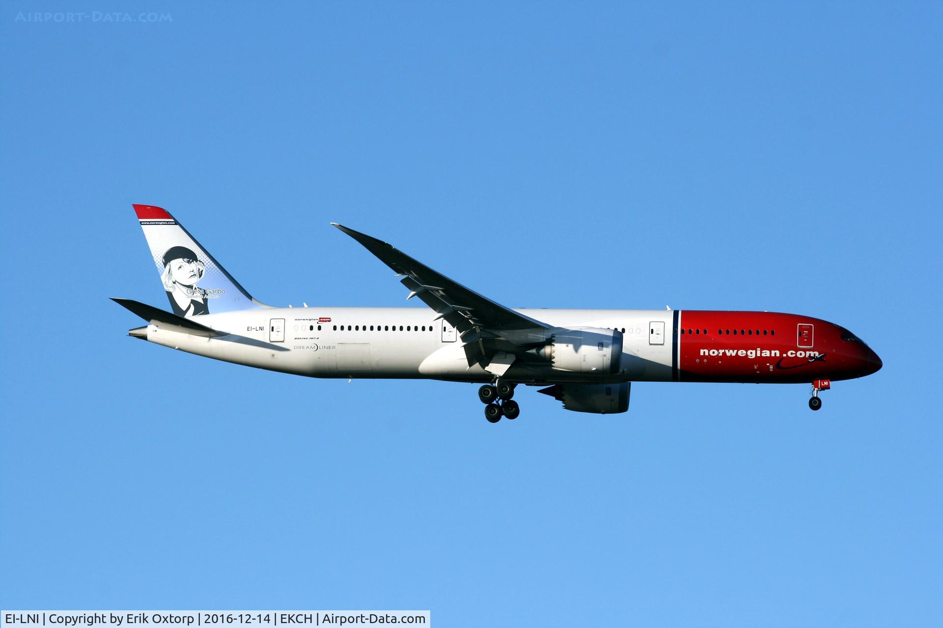 EI-LNI, 2016 Boeing 787-9 Dreamliner C/N 37307, EI-LNI landing rw 04L