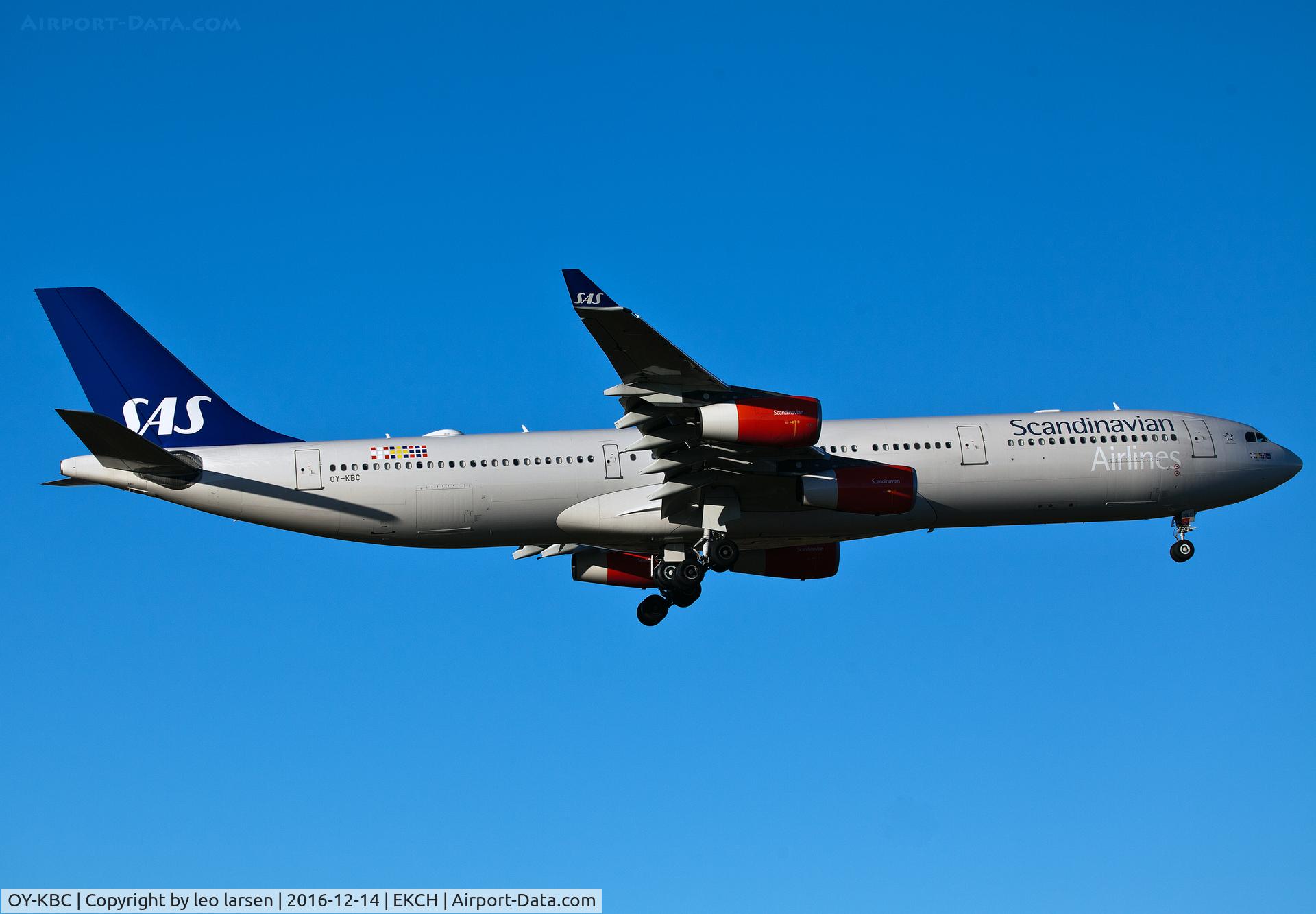 OY-KBC, 2002 Airbus A340-313X C/N 467, Copenhagen 14.12.16 app to R-04L