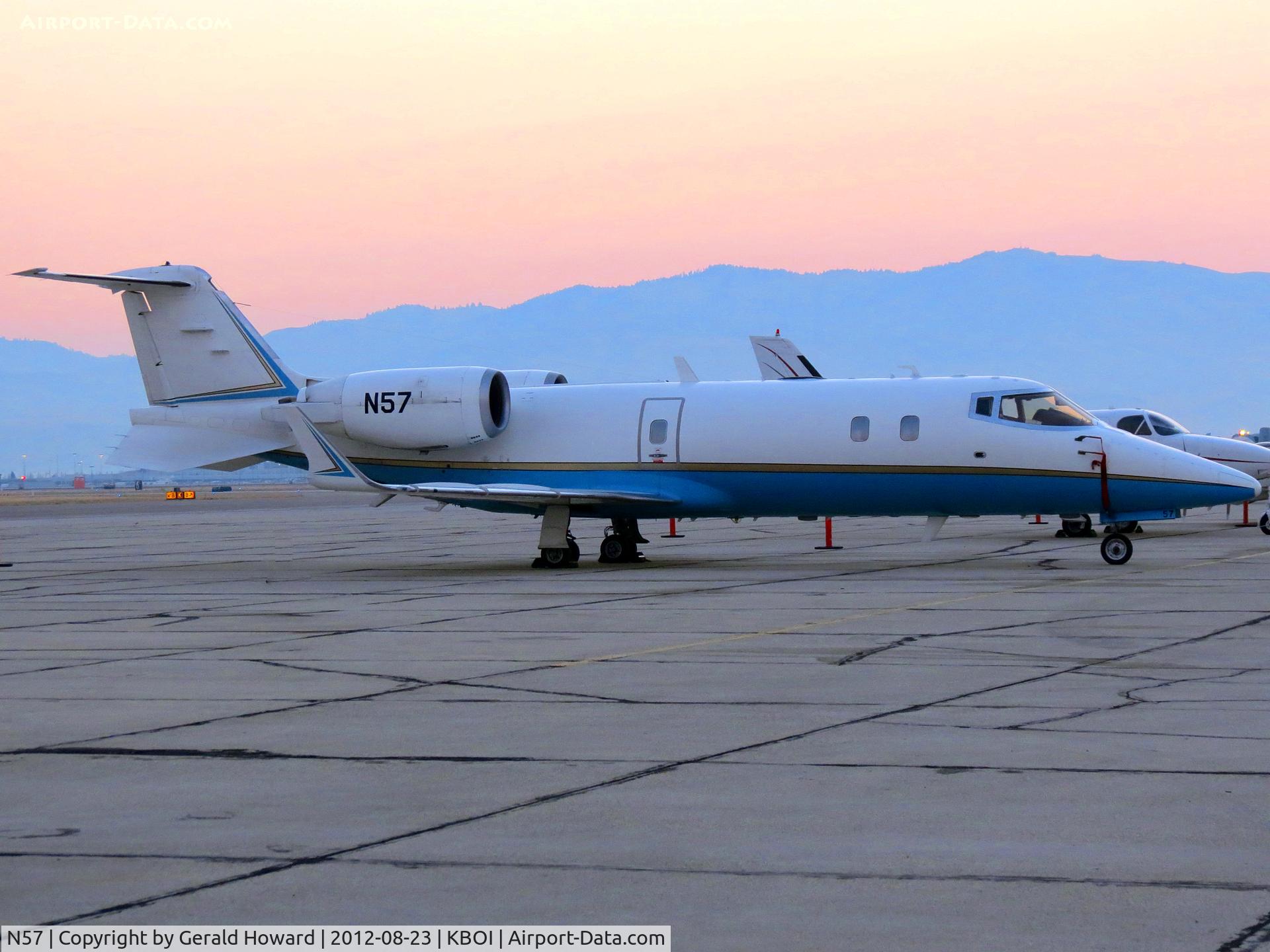 N57, 1994 Learjet Inc 60 C/N 039, FAA navigation check aircraft.