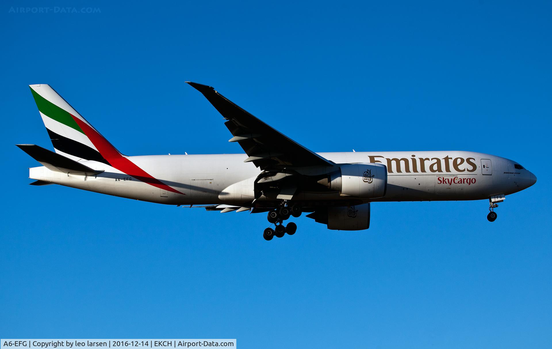 A6-EFG, 2012 Boeing 777-F1H C/N 35613, Copenhagen 14.12.16 app to R-04L