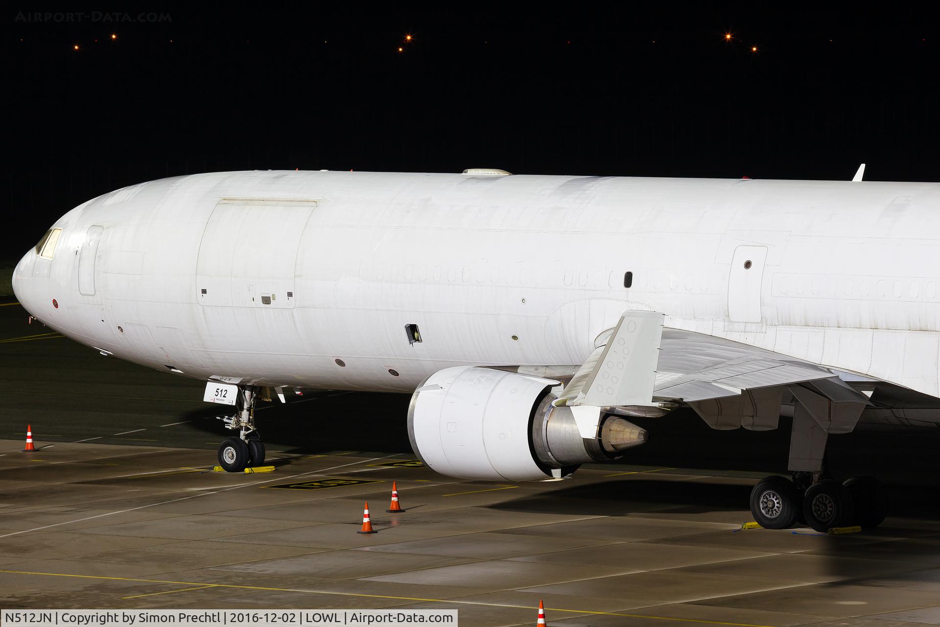 N512JN, 1992 McDonnell Douglas MD-11 C/N 48512, N512JN @ Linz Airport